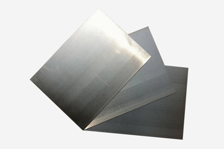 What aspects should be paid attention to when welding magnesium alloy plates?